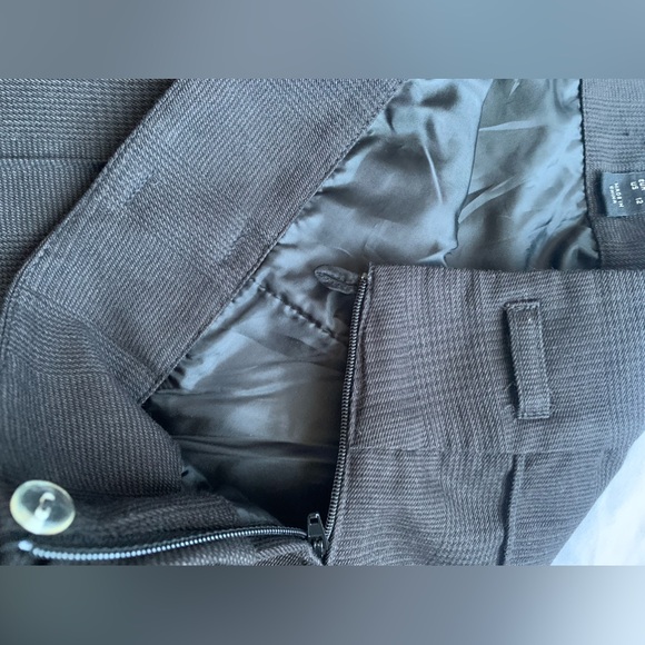 Lined A-line herringbone skirt with belt loops, size 12 from H&M - Picture 3 of 6